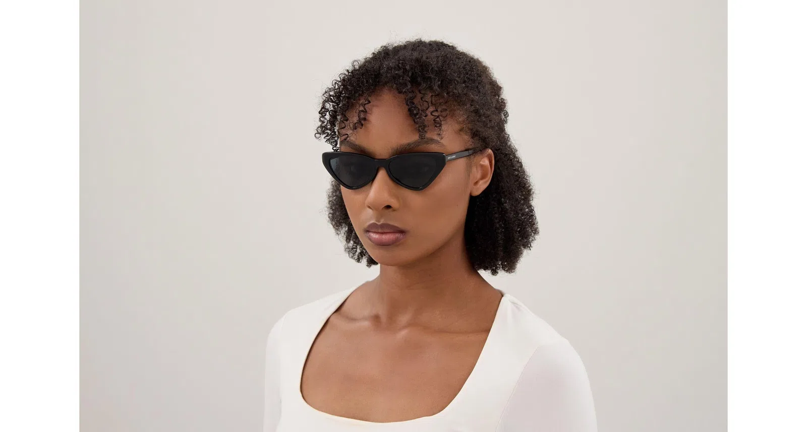 Saint Laurent SL 944 Sunglasses - view 4